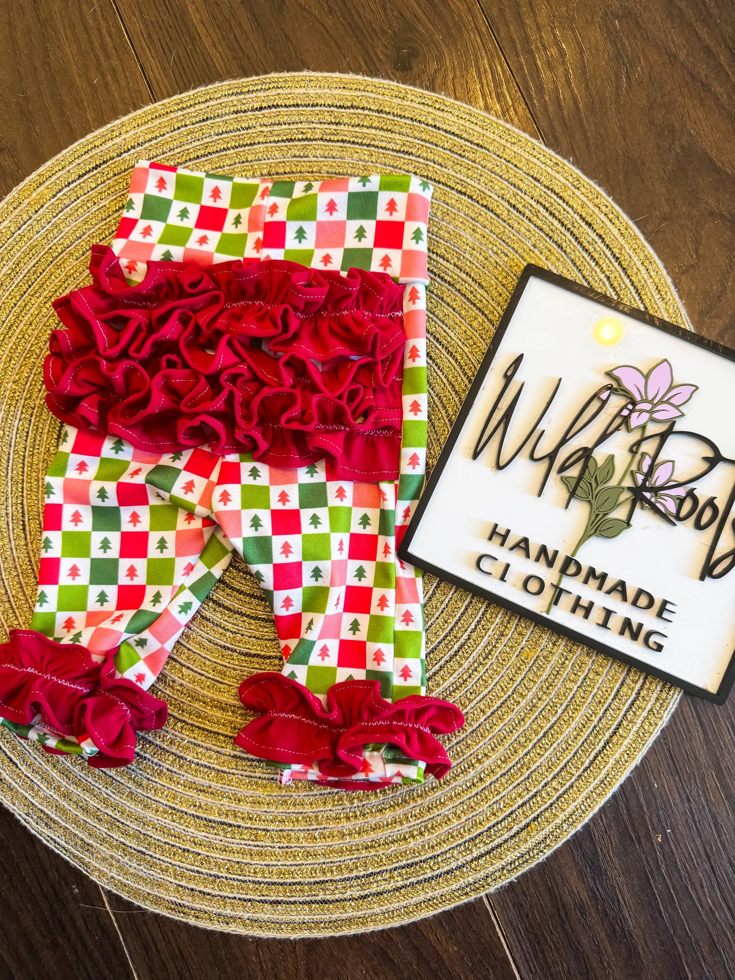 RTS- Merryweather Ruffle Butt Leggings