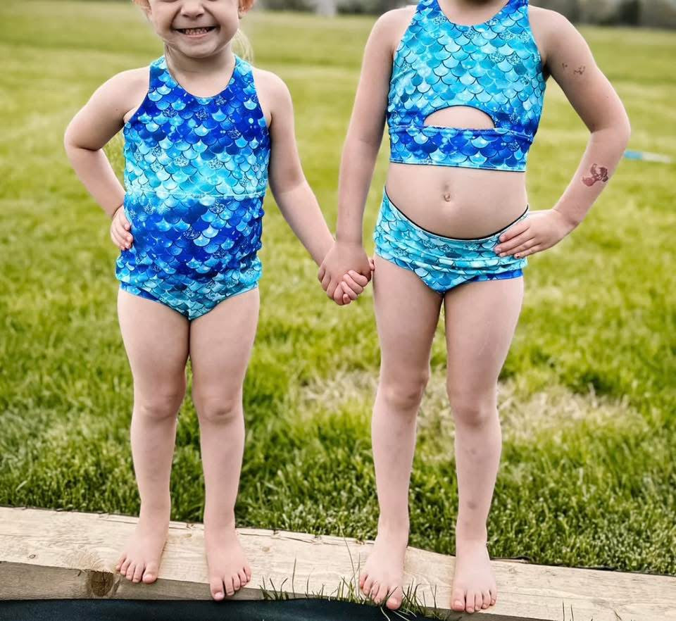 Halloway Youth Swim Set